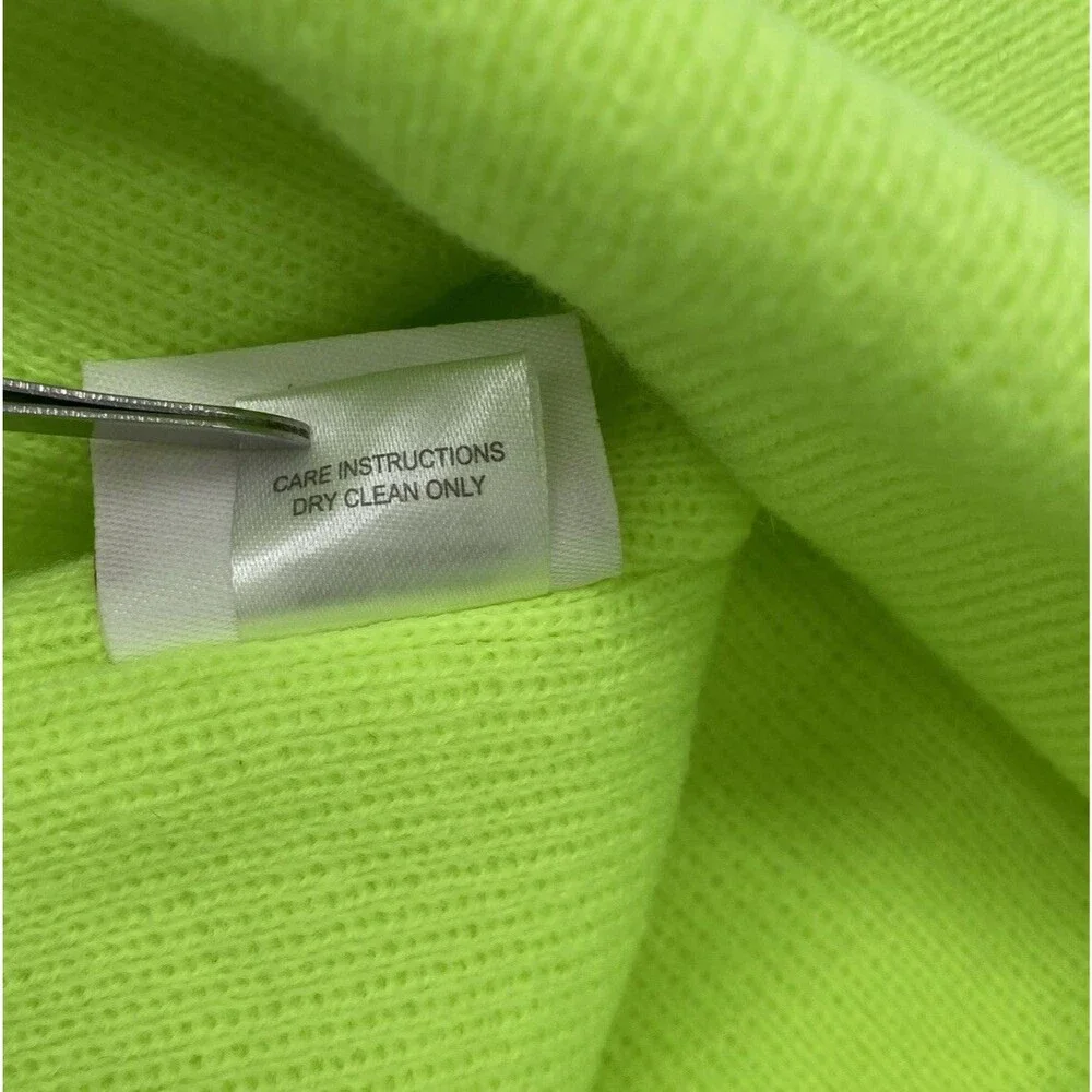 Levi’s Beanie Classic Winter Neon Yellow Green All Season Knit Cap NWOT